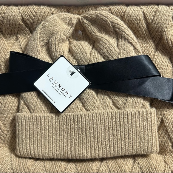 Laundry by Shelli Segal Scarf with Beanie Hat/Boxed/Camel - Picture 4 of 16